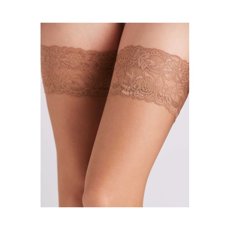 14216 YSABEL MORA MEDIA LIGA BLONDA 10 DEN Tea Foto