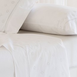 CAROLA FUNDECO 135 JUEGO SABANAS BORDADAS